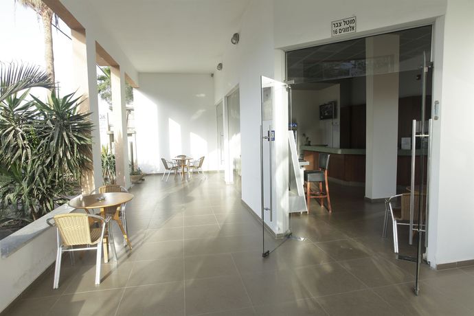 Imagen del bar/restaurante del Motel Tsabar. Foto 3