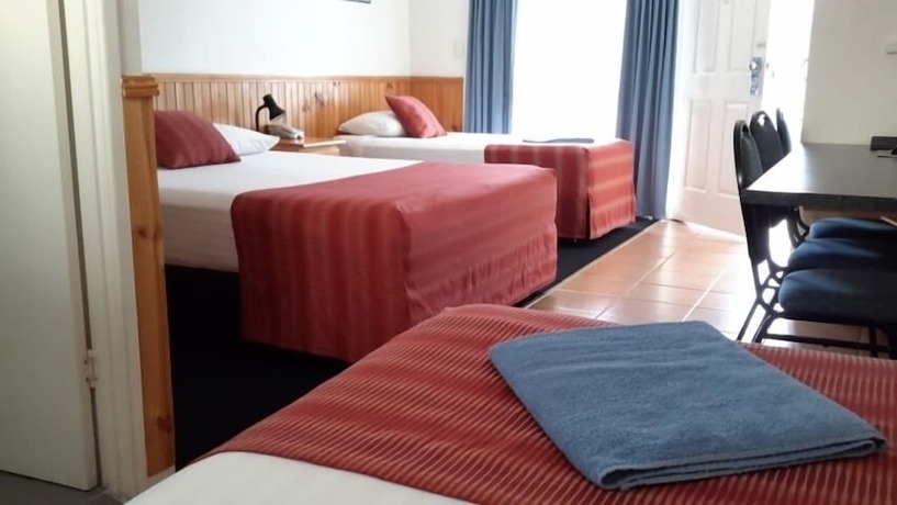 Imagen de la habitación del Motel Twin Towns. Foto 18