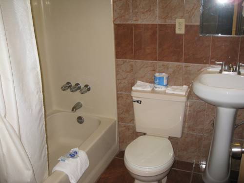 Imagen de la habitación del Motel Two Palms. Foto 3
