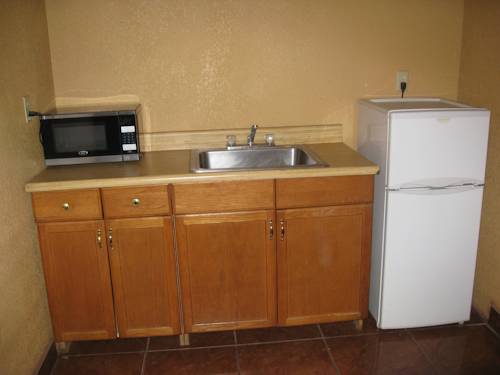 Imagen de la habitación del Motel Two Palms. Foto 11
