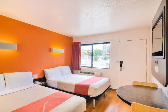 Imagen de la habitación del Motel Vagabond Inn Camarillo. Foto 9