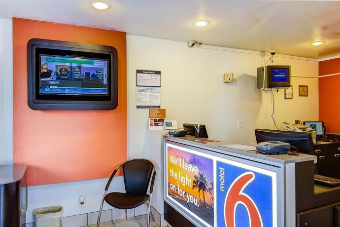 Imagen de los interiores del Motel Vagabond Inn Camarillo. Foto 14