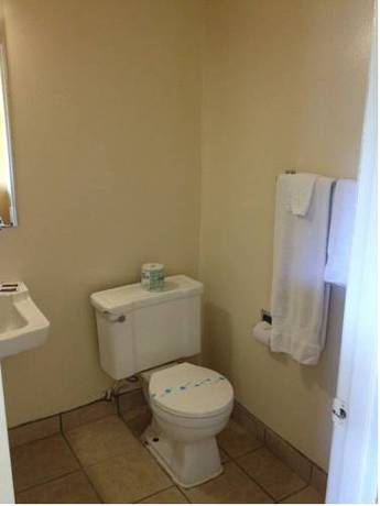 Imagen de la habitación del Motel Value, Vancouver. Foto 9