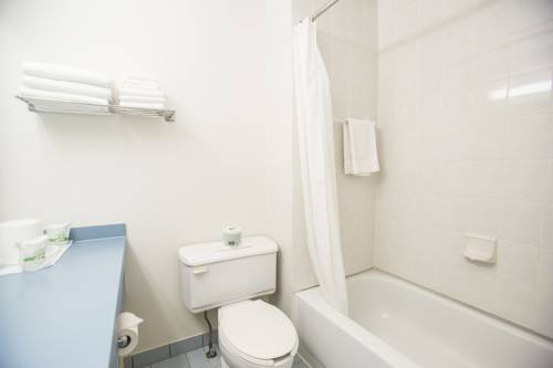 Imagen de la habitación del Motel Vaudreuil. Foto 5