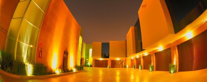 Imagen de los exteriores del Motel Via, Tijuana. Foto 14