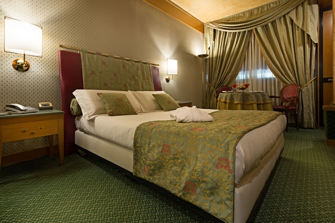 Imagen de la habitación del Motel Visconteo. Foto 10