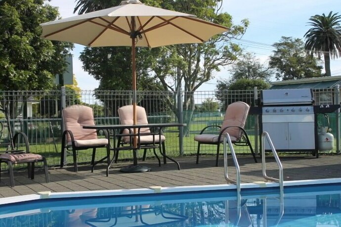 Imagen de la piscina del Motel Wairoa. Foto 36
