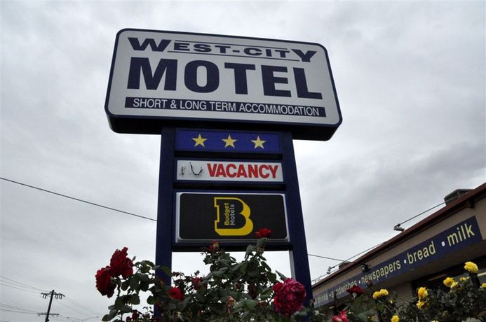 Imagen de los exteriores del Motel West City, Melbourne. Foto 13