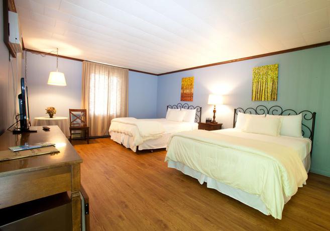 Imagen de la habitación del Motel Whispering Winds, Auburn. Foto 4