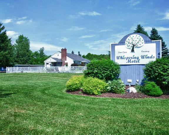 Imagen general del Motel Whispering Winds, Auburn. Foto 1