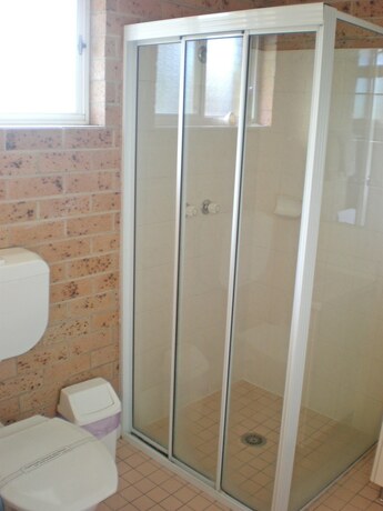 Imagen de la habitación del Motel White Lanterns. Foto 24