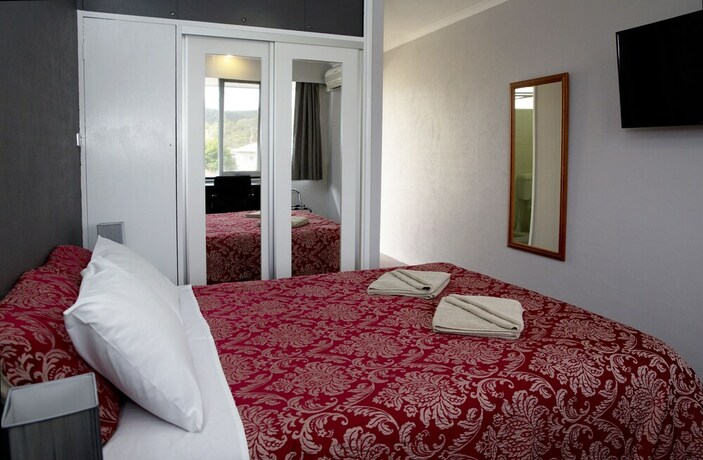 Imagen de la habitación del Motel White Manor. Foto 15