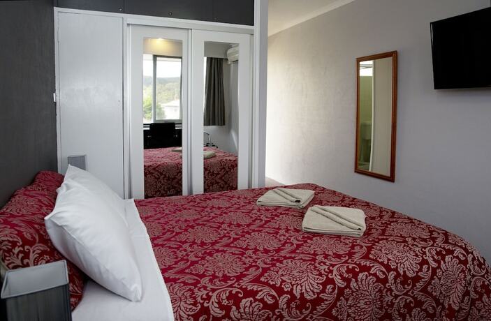 Imagen de la habitación del Motel White Manor. Foto 19