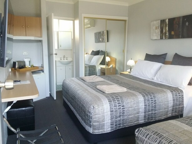 Imagen de la habitación del Motel White Manor. Foto 29