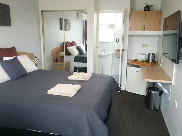 Imagen de la habitación del Motel White Manor. Foto 31