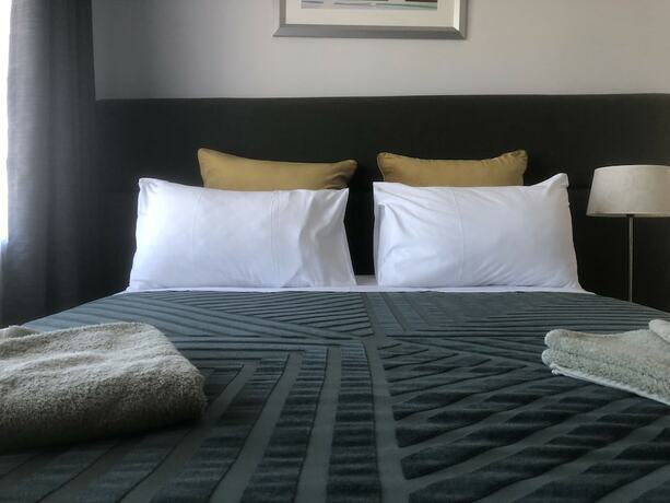 Imagen de la habitación del Motel White Manor. Foto 34