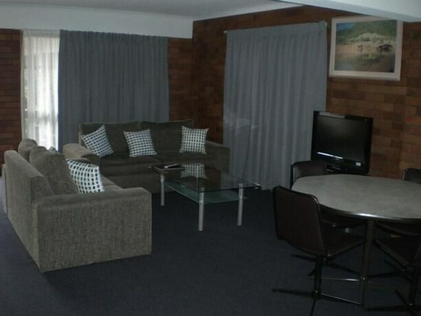 Imagen de la habitación del Motel Whiteoaks. Foto 29