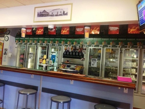 Imagen del bar/restaurante del Motel Winnellie Hotel. Foto 16
