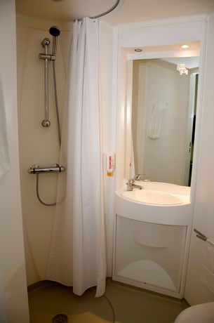 Imagen de los exteriores del Motel X, RANDERS. Foto 10