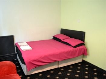 Imagen de la habitación del Motel Xpress. Foto 10