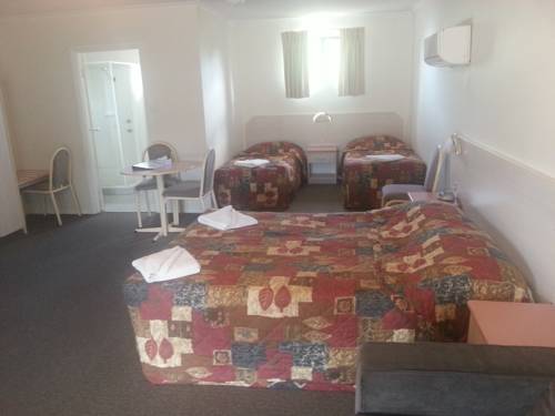 Imagen de la habitación del Motel Yass. Foto 2