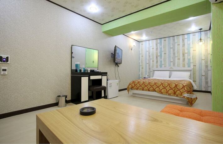 Imagen general del Motel Yegrina. Foto 12