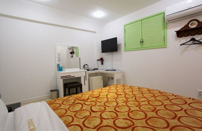 Imagen de la habitación del Motel Yegrina. Foto 17