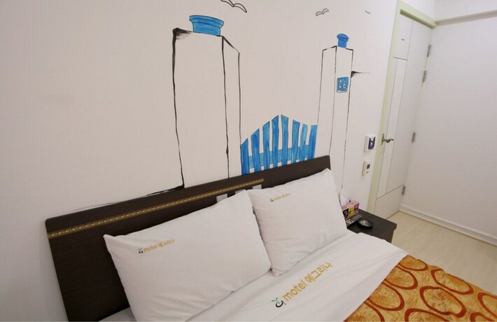 Imagen de la habitación del Motel Yegrina. Foto 19