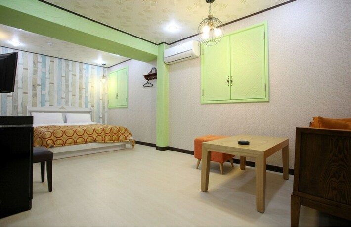 Imagen de la habitación del Motel Yegrina. Foto 21