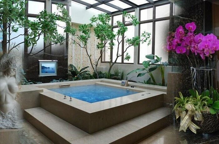 Imagen de la piscina del Motel Yosemite - Taiyuan Branch. Foto 32
