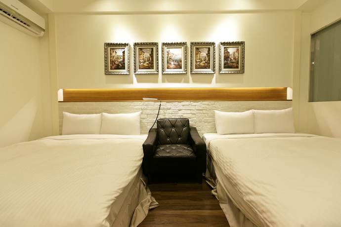 Imagen de la habitación del Motel Young. Foto 18