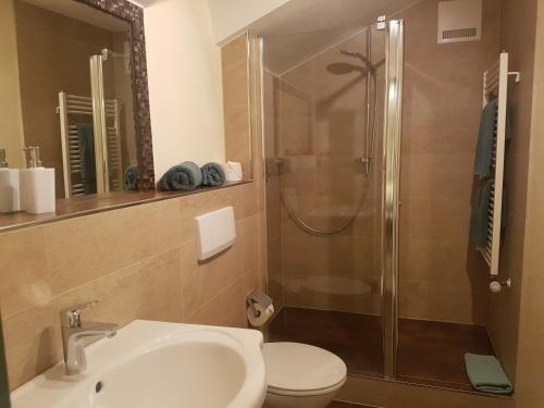 Imagen de la habitación del Motel Zum Schweizerbartl. Foto 7