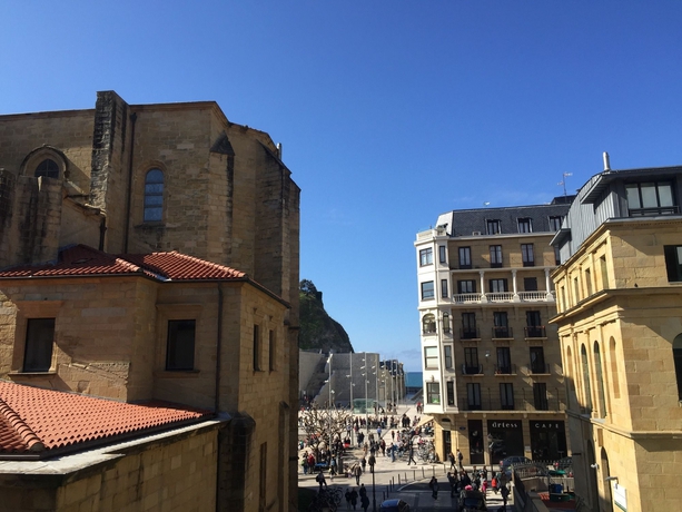 Imagen de los exteriores del Pensión Ab Domini. Foto 14