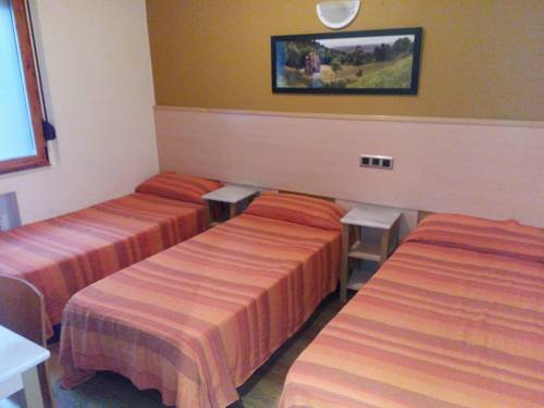 Imagen de la habitación del Pensión Albor II. Foto 11
