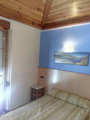 Imagen de la habitación del Pensión Albor II. Foto 16