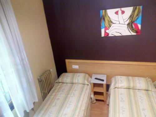 Imagen de la habitación del Pensión Albor II. Foto 17