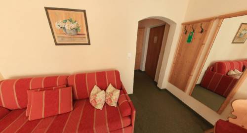 Imagen de la habitación del Pensión Almrausch, NEUSTIFT IM STUBAITAL . Foto 10