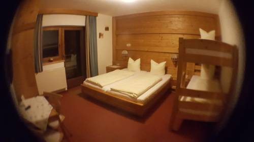 Imagen de la habitación del Pensión Almrose. Foto 3