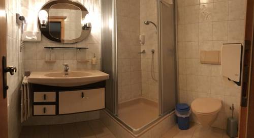 Imagen de la habitación del Pensión Almrose. Foto 8