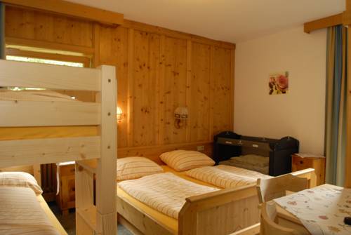 Imagen de la habitación del Pensión Almrose. Foto 10