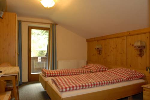 Imagen de la habitación del Pensión Almrose. Foto 11