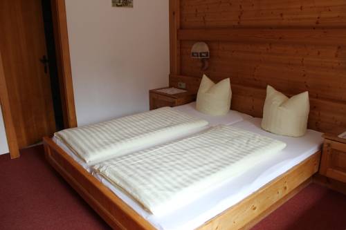 Imagen de la habitación del Pensión Almrose. Foto 15