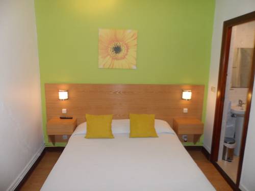 Imagen de la habitación del Pensión Añorga. Foto 5