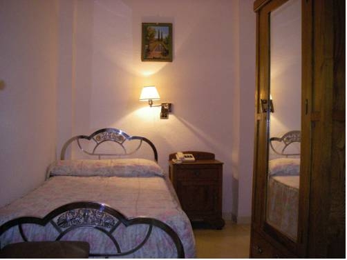 Imagen de la habitación del Pensión Astoria, Lanjar&oacute;n ( Alpujarra ). Foto 8