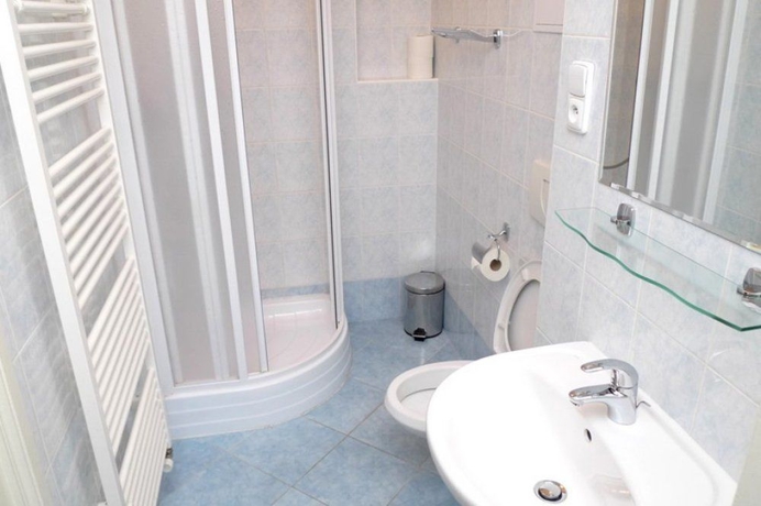 Imagen de la habitación del Pensión BALBIN. Foto 9