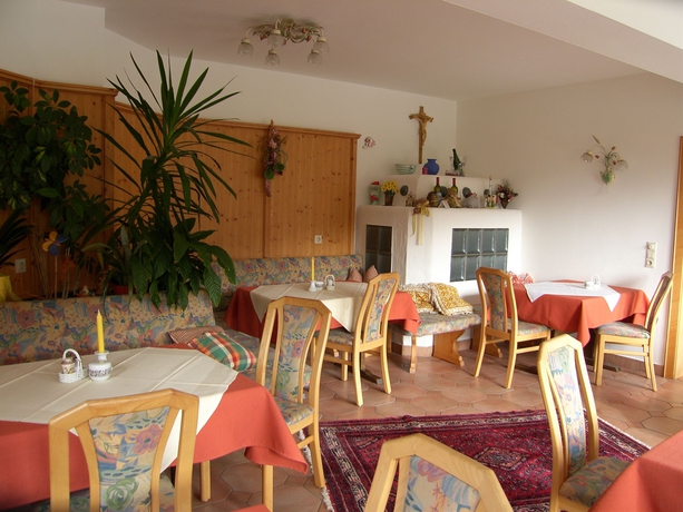 Imagen del bar/restaurante del Pensión - Bandb Elisabeth Radstadt. Foto 5