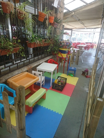 Imagen de los exteriores del Pensión Bar Restaurante Avenida. Foto 15