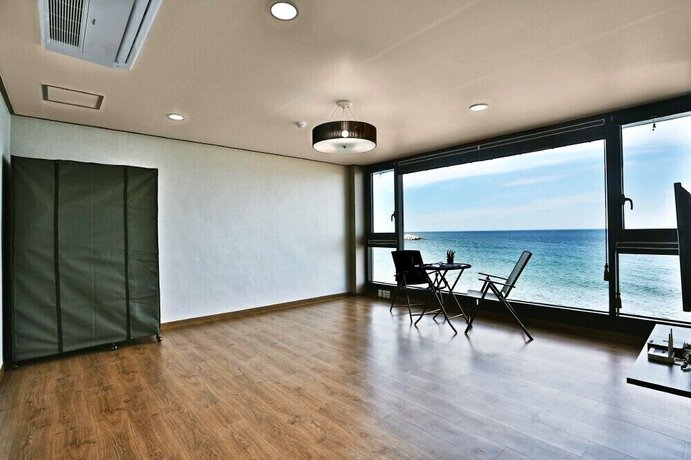 Imagen de la habitación del Pensión Beach. Foto 11