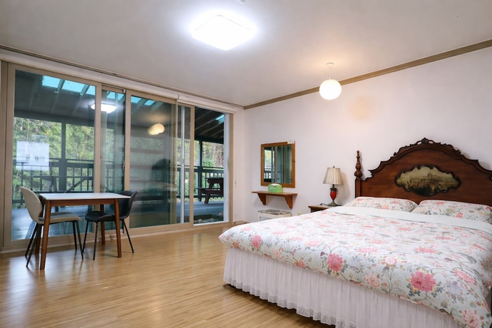 Imagen de la habitación del Pensión Bellus Rose. Foto 6