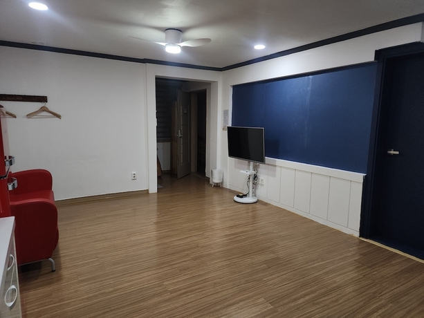 Imagen de la habitación del Pensión Bellus Rose. Foto 8